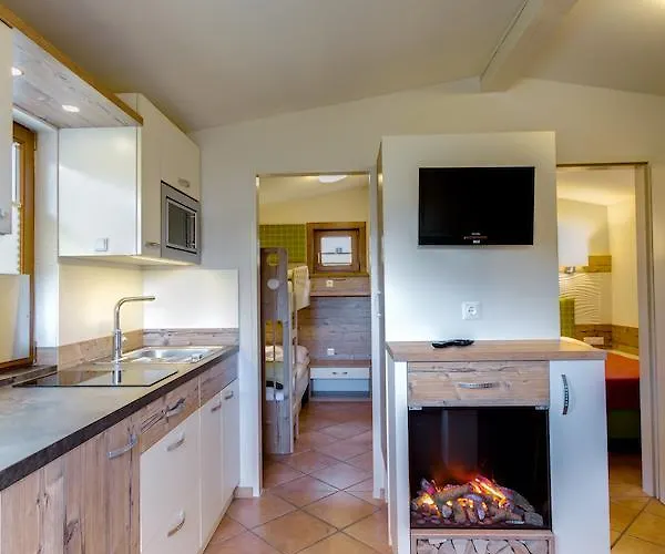 Chalets - Camping Brunner Am See Dağ evi Döbriach